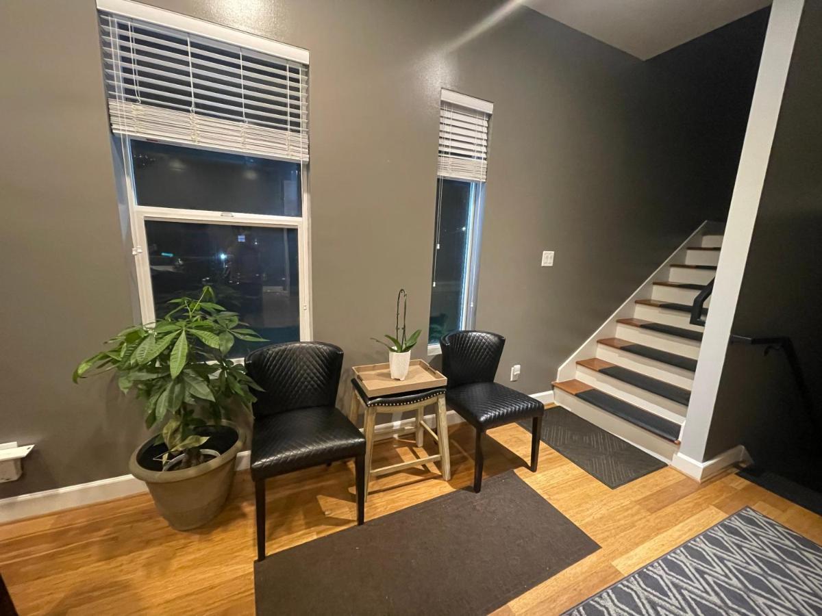 N-E-G Skai Midtown Of Houston Villa ภายนอก รูปภาพ